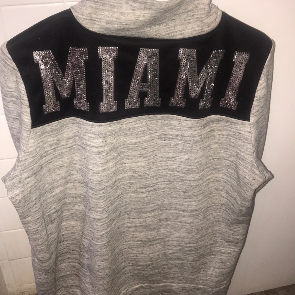 Pink pullover - Picture 2 of 2